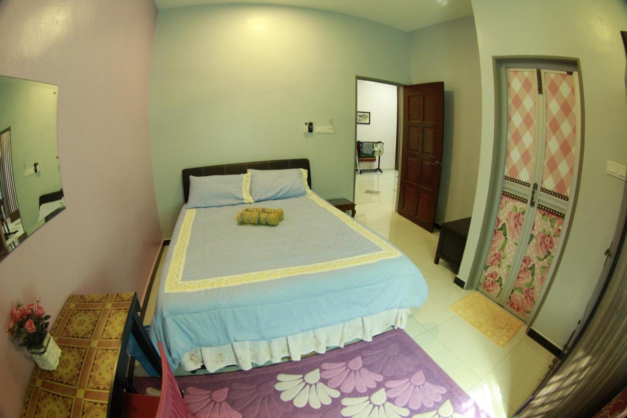 Twin Castle Homestay Куала-Пилах Экстерьер фото