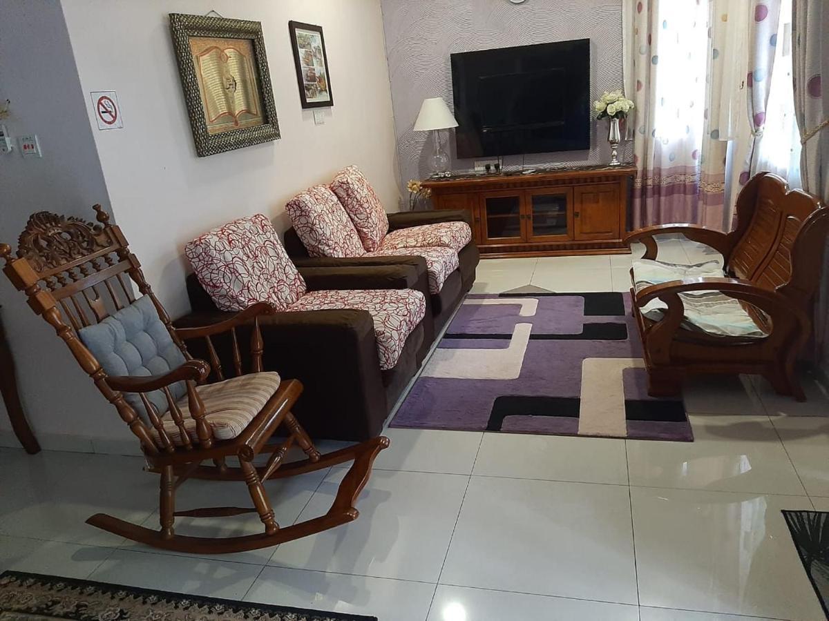 Twin Castle Homestay Куала-Пилах Экстерьер фото