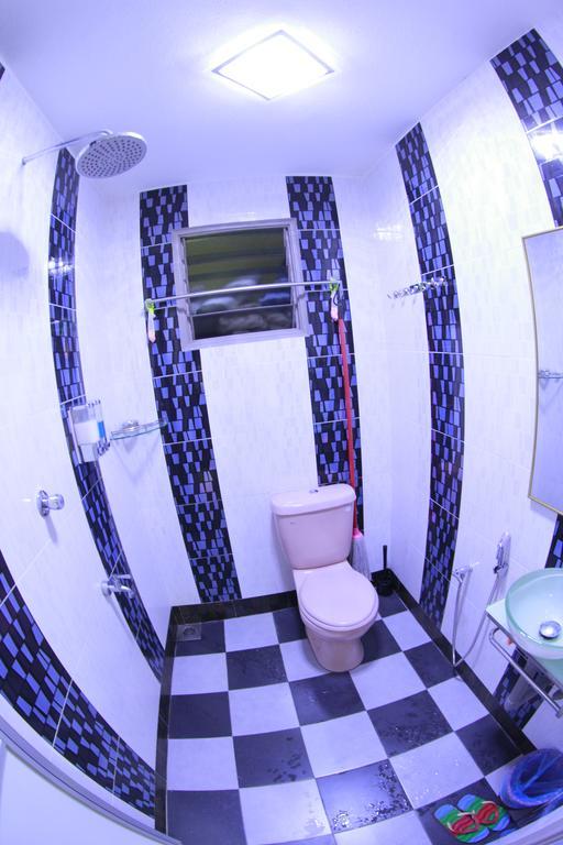Twin Castle Homestay Куала-Пилах Экстерьер фото