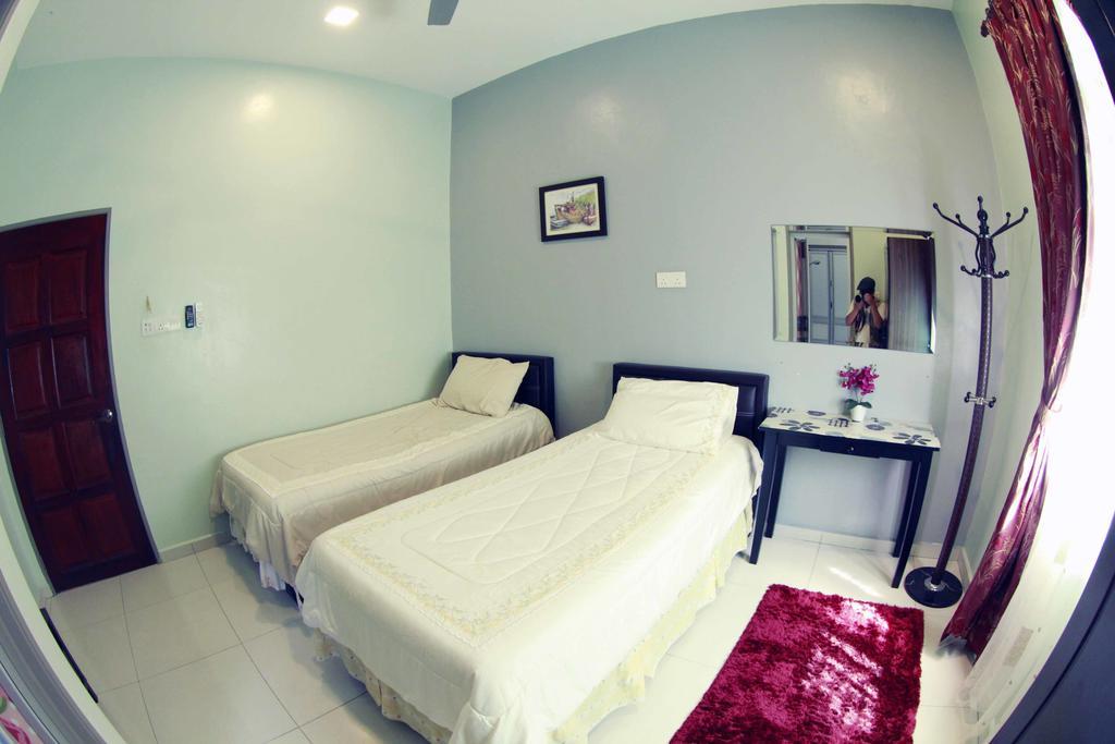 Twin Castle Homestay Куала-Пилах Экстерьер фото